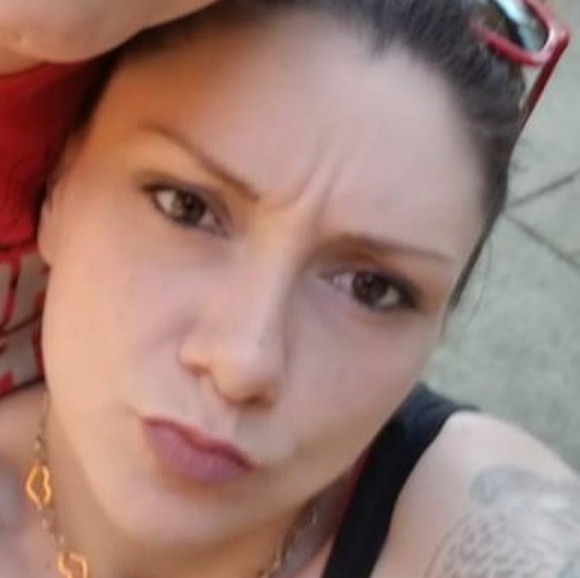 Meet the Posher Other - Meet your Posher, Sarah